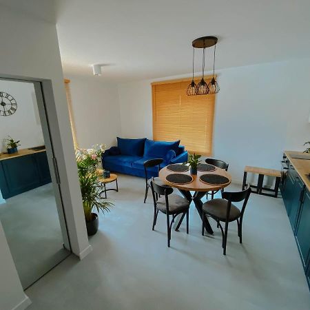 Cztery Pory Roku Appartement Wiele Buitenkant foto