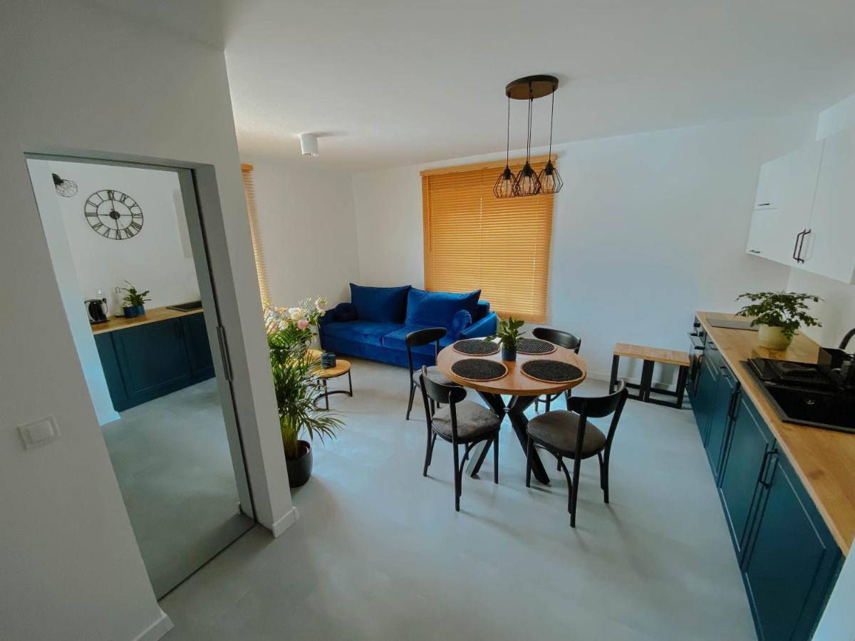 Cztery Pory Roku Appartement Wiele Buitenkant foto