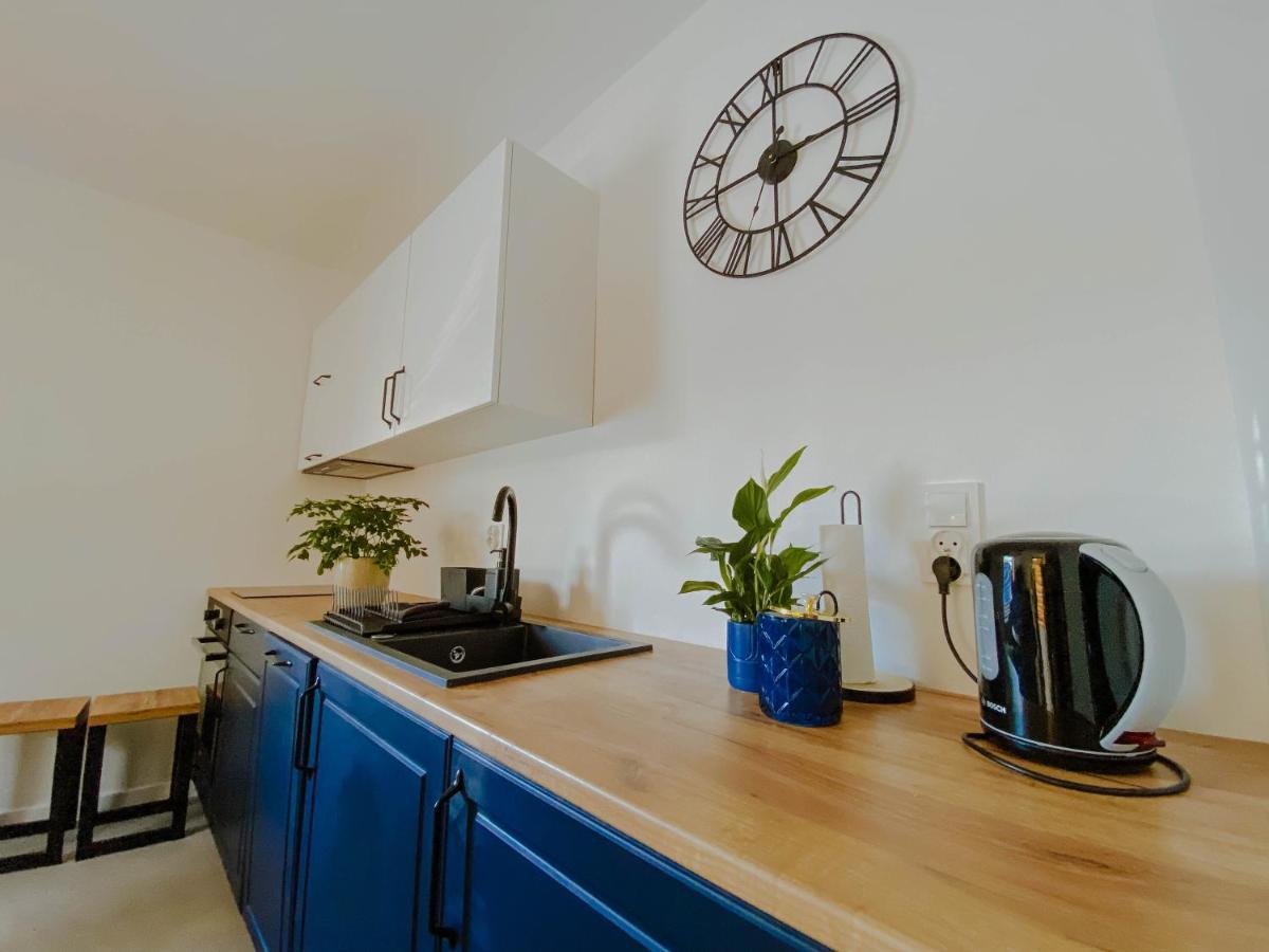 Cztery Pory Roku Appartement Wiele Buitenkant foto