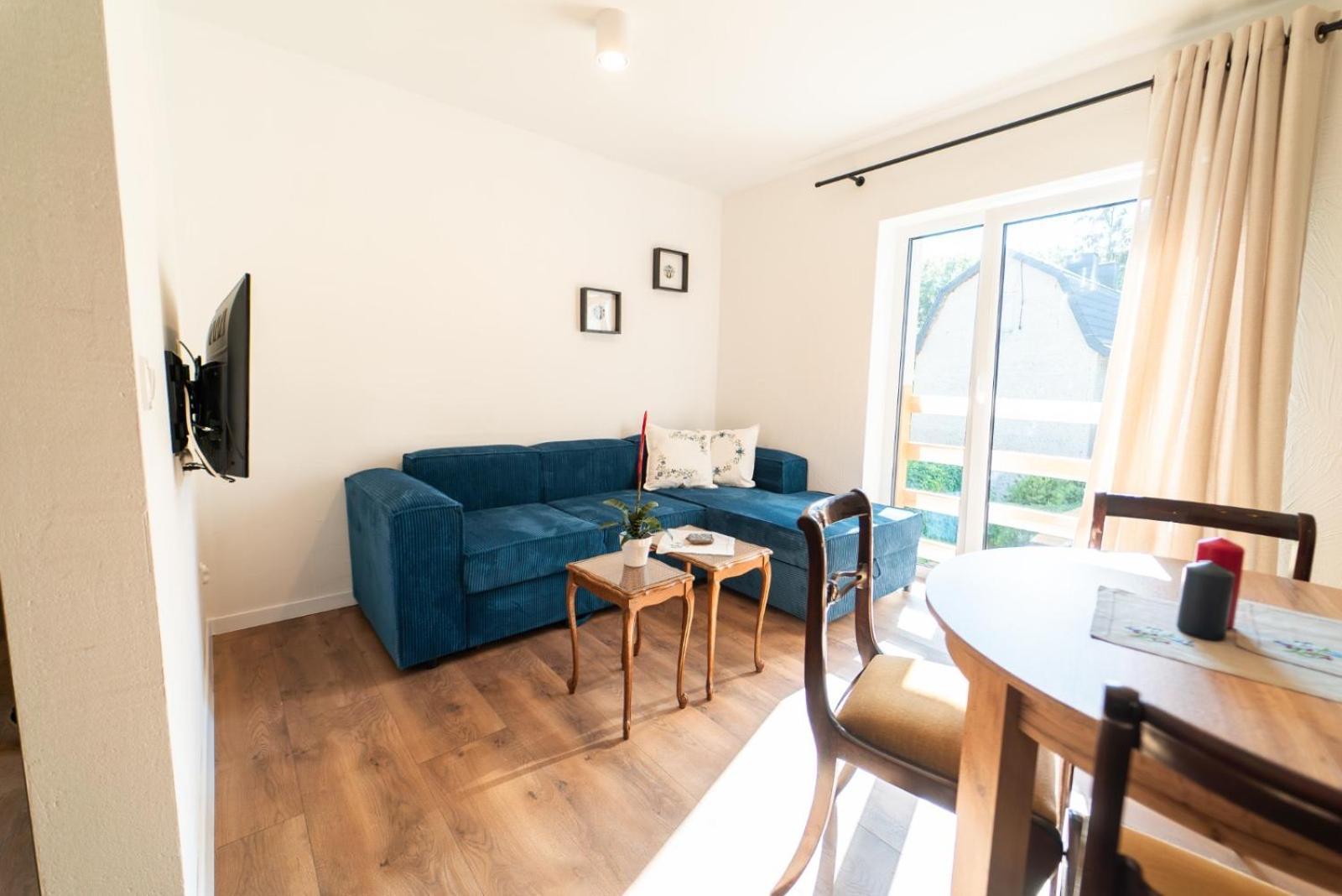 Cztery Pory Roku Appartement Wiele Buitenkant foto